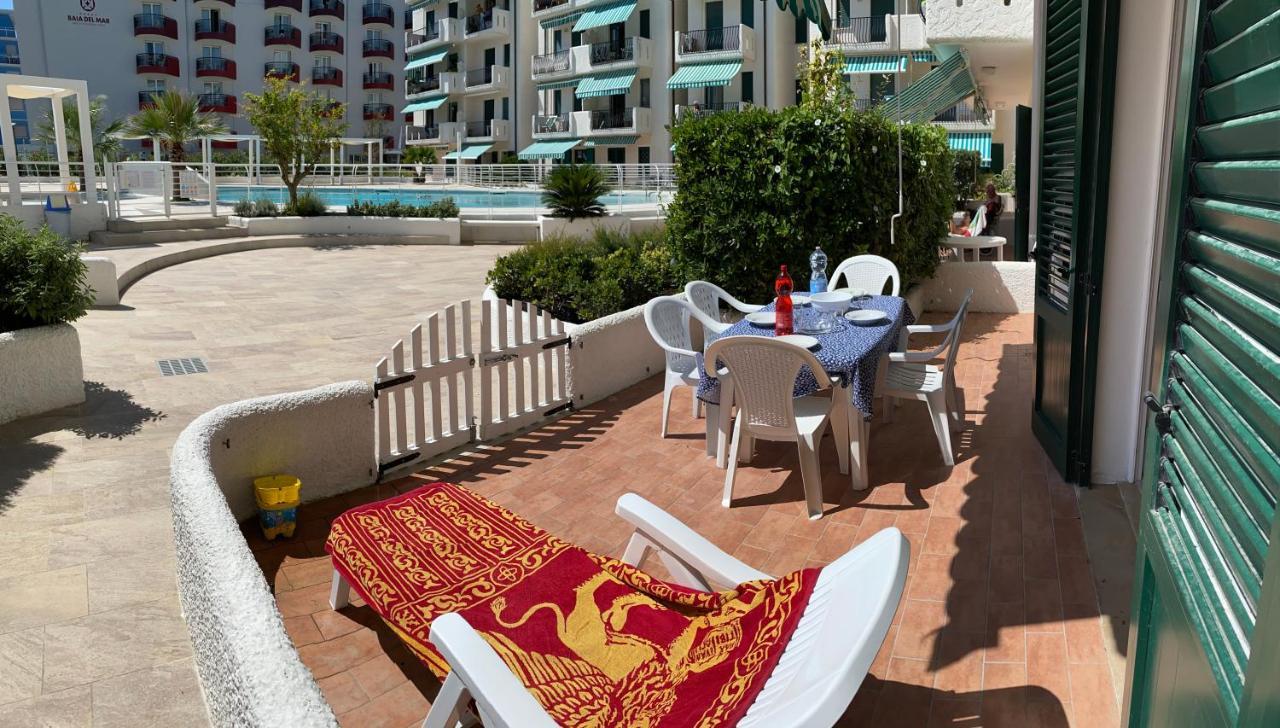 Residence El Palmar Fronte Mare, Fronte Spiaggia Lido di Jesolo Buitenkant foto